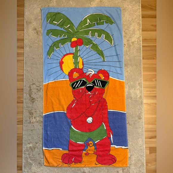 Vintage 100% Cotton Colourful Beach Towel with Bear & Duck Design - Picture 2 of 9